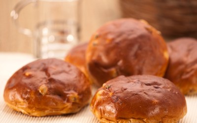 Krentenbollen met Parade Oliebol Citrus