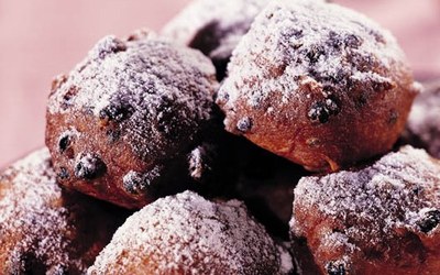 Oliebollen met Parade Oliebol Vanille (geschept)