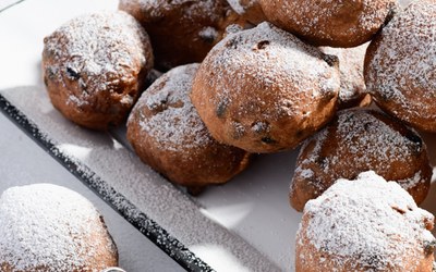 Oliebollen met Parade Oliebol Vanille (verdeeld)